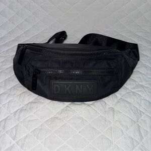 DKNY Women’s Black Belt Bag